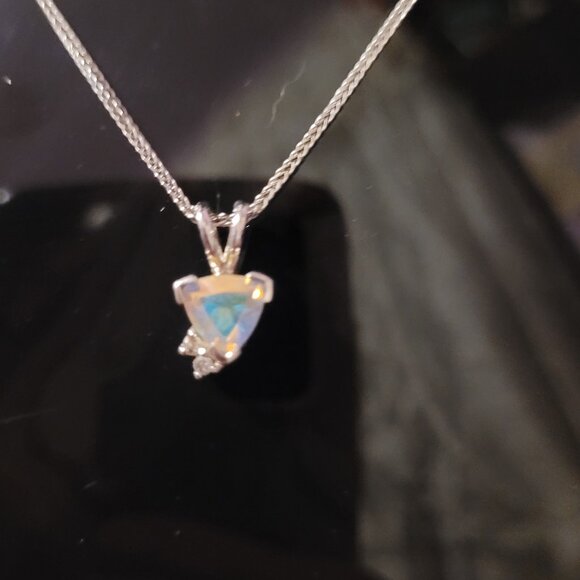 Rogers & Hollands "Blue Magic" 18" White Gold Necklace - Picture 1 of 7